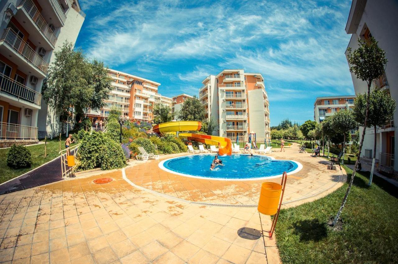 Grand Resort - Imperial Crown Fort Club - Prestige Apartments Elenite Dış mekan fotoğraf