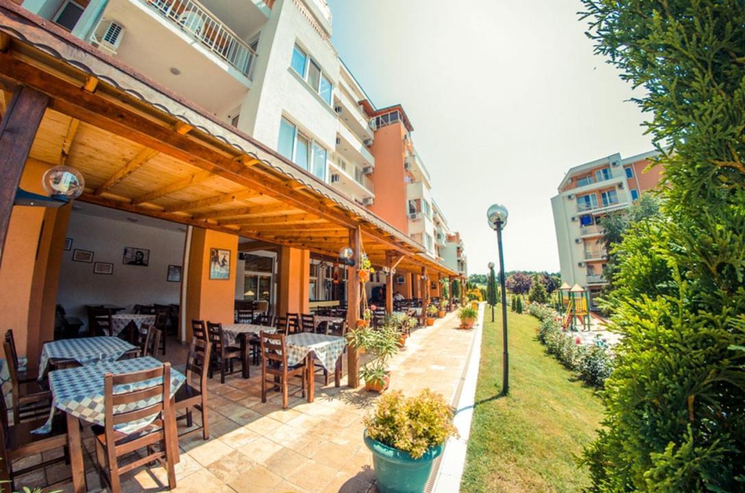 Grand Resort - Imperial Crown Fort Club - Prestige Apartments Elenite Dış mekan fotoğraf